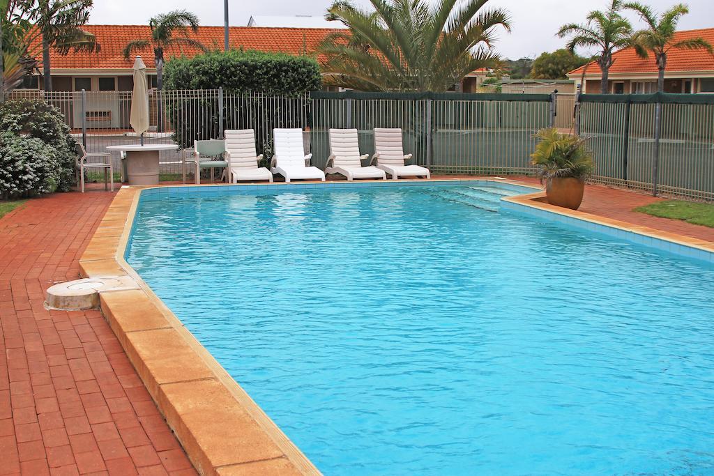 Hospitality Geraldton Surestay Collection By Best Western Exterior photo